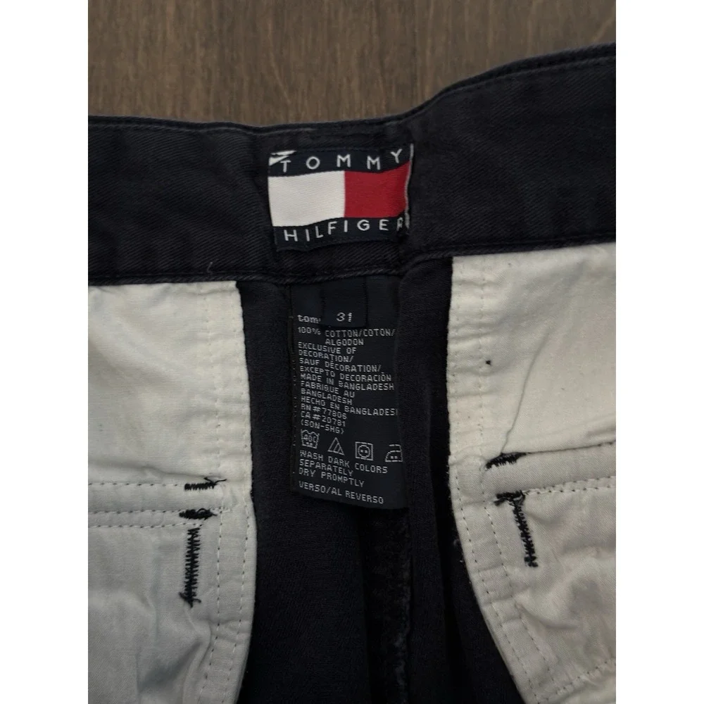 Vintage Tommy Hilfiger Mens Navy Blue Cargo Pocket Flag Logo Shorts Size 31W Y2K